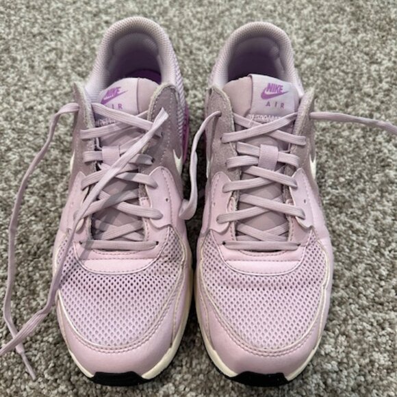 Nike Air Max Purple and Lavender Athletic Shoes - Picture 2 of 4